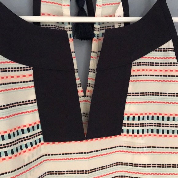 Top - Picture 3 of 3